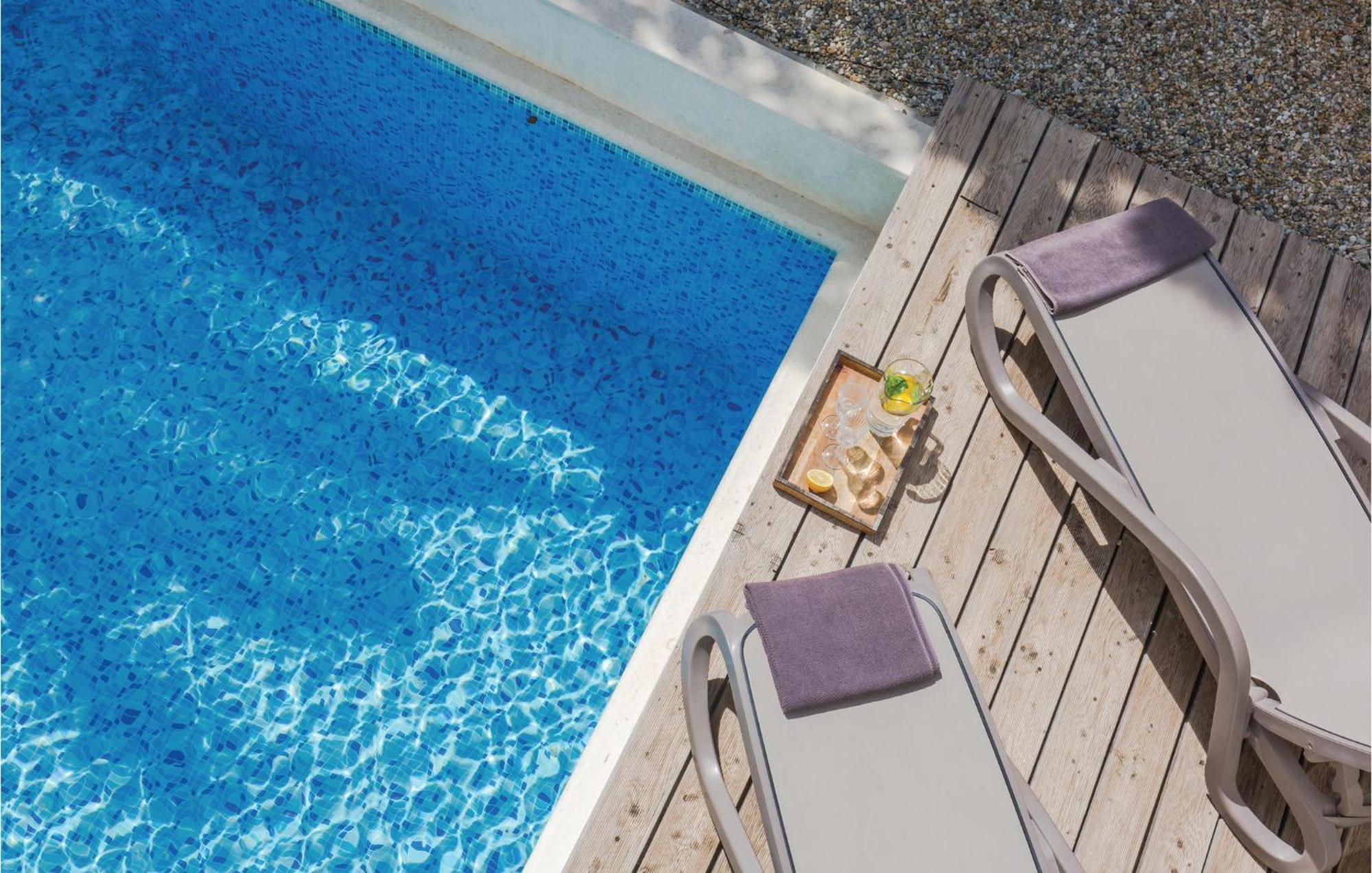 1 Bedroom Gorgeous Apartment In Makarska Exterior foto